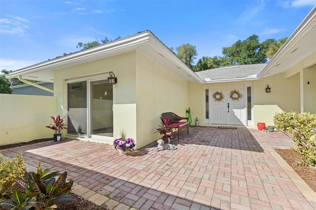 9 CROMPTON PLACE, Palm Coast, FL 32137