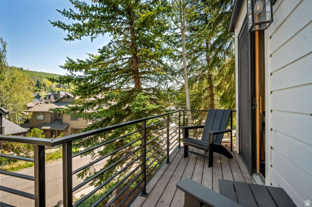 556 DEER VALLEY LOOP #B, Park City, UT 84060 — photo 3