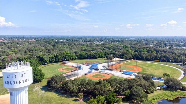 5008 27TH AVENUE W, Bradenton, FL 34209