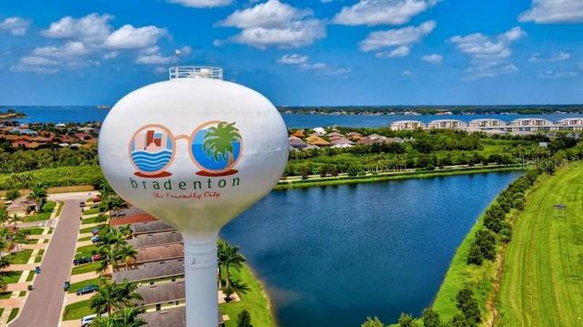 5008 27TH AVENUE W, Bradenton, FL 34209