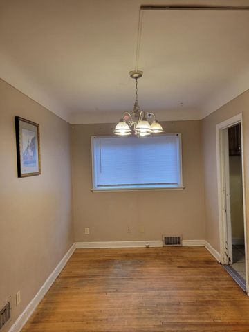 2002 Bush Avenue, Saint Paul, MN 55119