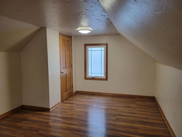 2002 Bush Avenue, Saint Paul, MN 55119