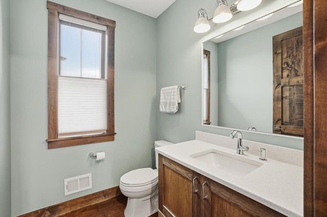 1636 Upland COURT, Hartland, WI 53029