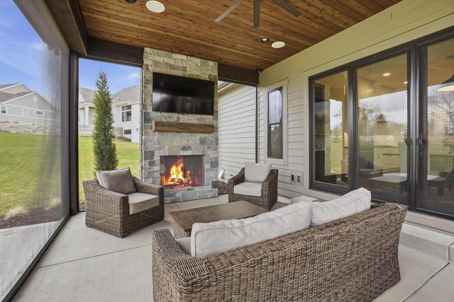 1636 Upland COURT, Hartland, WI 53029