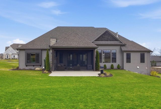 1636 Upland COURT, Hartland, WI 53029