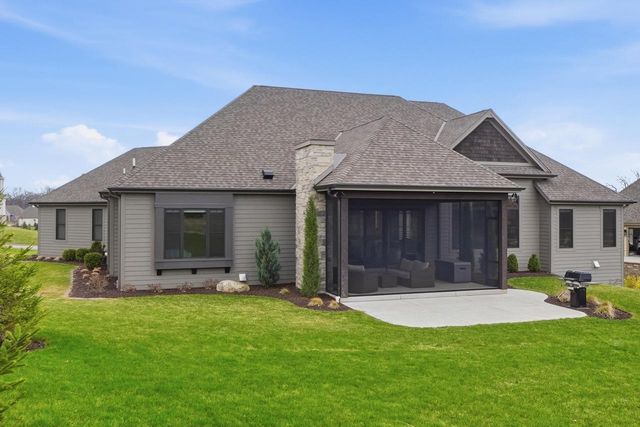 1636 Upland COURT, Hartland, WI 53029