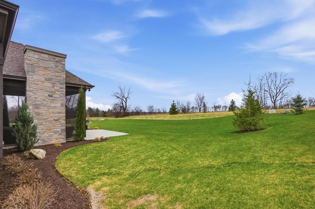 1636 Upland COURT, Hartland, WI 53029