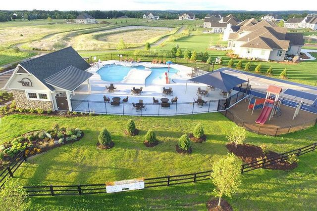 1636 Upland COURT, Hartland, WI 53029