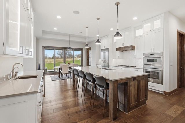 1636 Upland COURT, Hartland, WI 53029