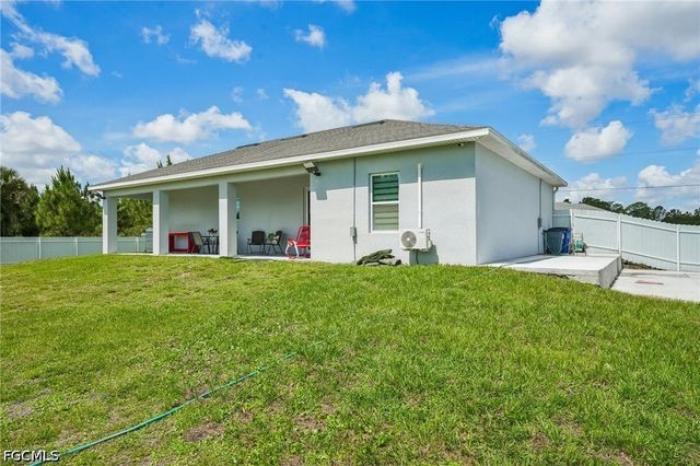 910 Richmond AVE N, Lehigh Acres, FL 33972