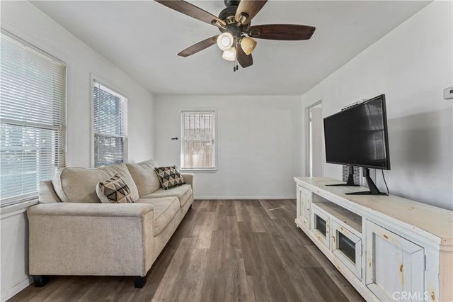 597 W 21st, San Bernardino, CA 92405