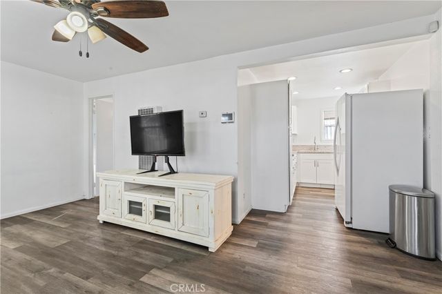 597 W 21st, San Bernardino, CA 92405