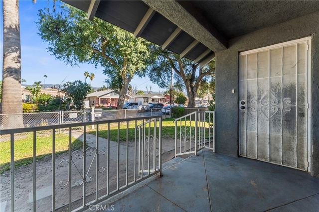 597 W 21st, San Bernardino, CA 92405