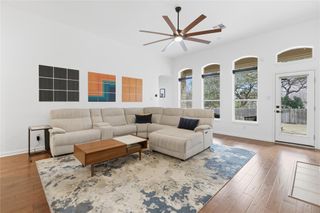 6832 Tanaqua LN, Austin, TX 78739