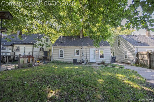 13665 Marvin Street, Taylor, MI 48180