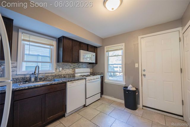13665 Marvin Street, Taylor, MI 48180