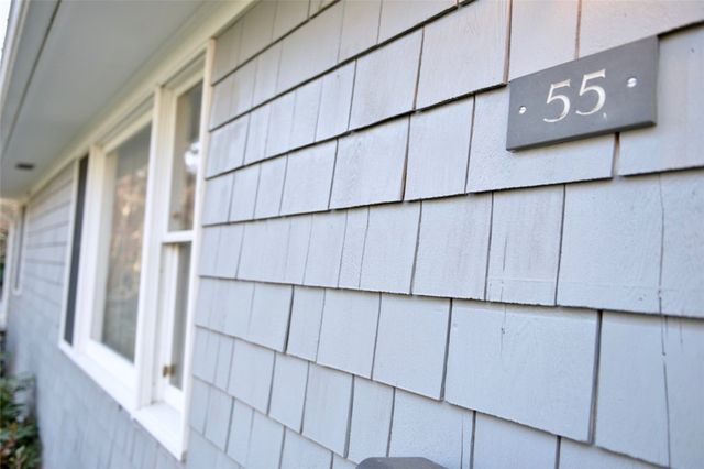55 Vinton Avenue, Cranston, RI 02920