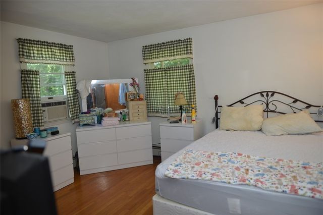55 Vinton Avenue, Cranston, RI 02920