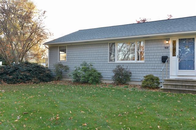 55 Vinton Avenue, Cranston, RI 02920