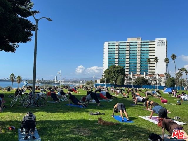 1025 Locust Avenue 2, Long Beach, CA 90813