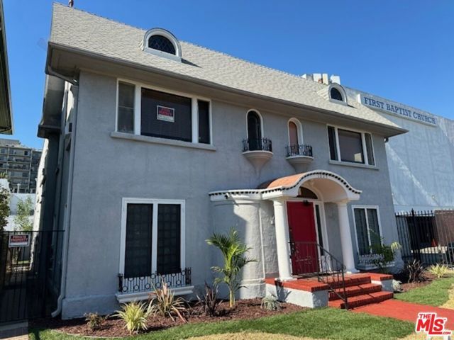 1025 Locust Avenue 2, Long Beach, CA 90813