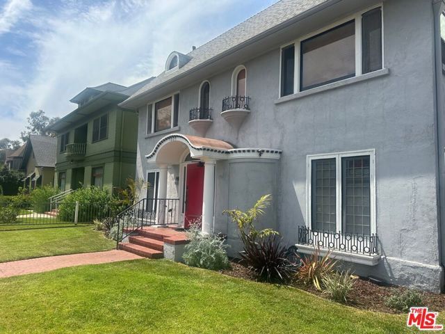 1025 Locust Avenue 2, Long Beach, CA 90813
