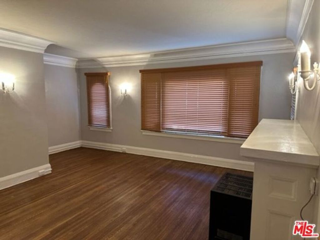 1025 Locust Avenue 2, Long Beach, CA 90813