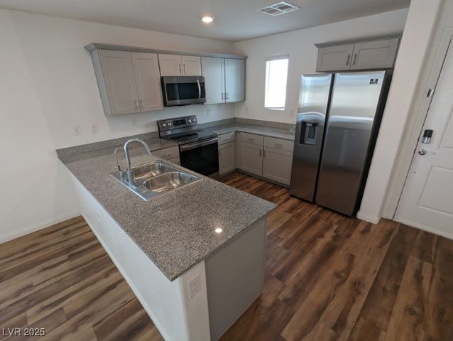 12103 Mojave Gold Road 4, Las Vegas, NV 89183