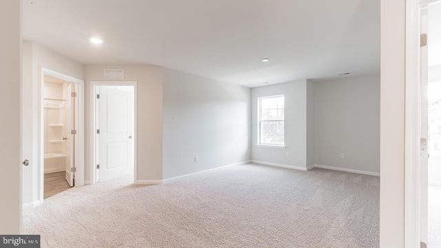 593 E JIMMIE LEEDS RD, Galloway, NJ 08205