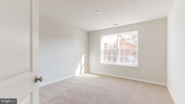 593 E JIMMIE LEEDS RD, Galloway, NJ 08205