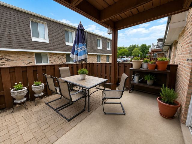 4710 Euclid Avenue 1C, Rolling Meadows, IL 60008