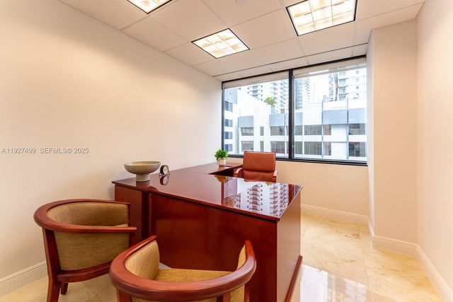 1200 Brickell Ave 850, Miami, FL 33131