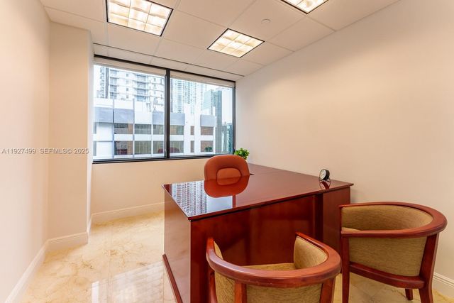 1200 Brickell Ave 850, Miami, FL 33131