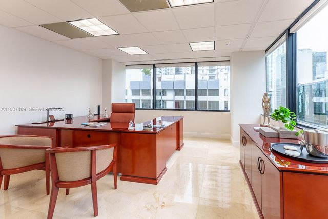 1200 Brickell Ave 850, Miami, FL 33131