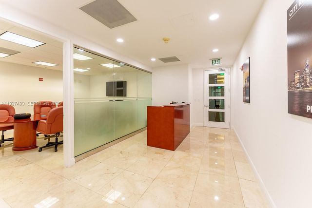 1200 Brickell Ave 850, Miami, FL 33131