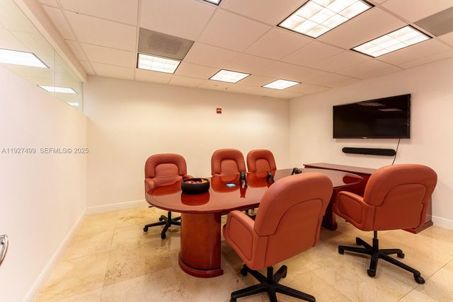 1200 Brickell Ave 850, Miami, FL 33131