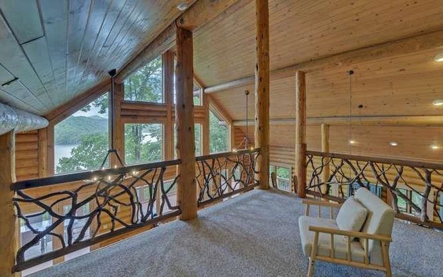 135 Ridge Top Drive, Topton, NC 28781