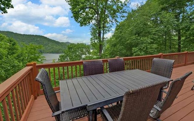 135 Ridge Top Drive, Topton, NC 28781