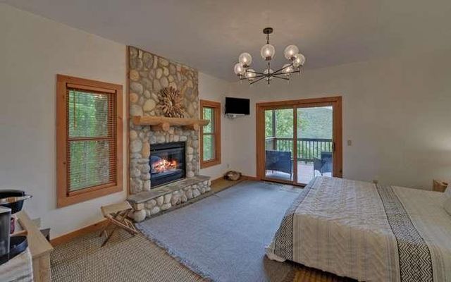 135 Ridge Top Drive, Topton, NC 28781