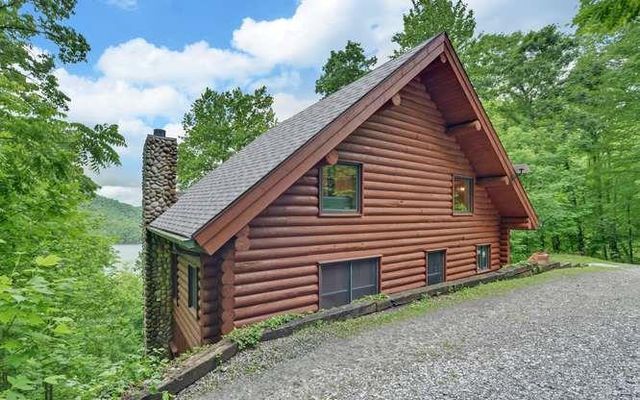 135 Ridge Top Drive, Topton, NC 28781
