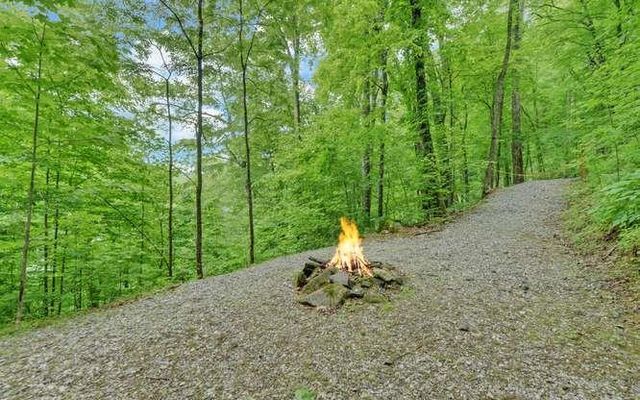 135 Ridge Top Drive, Topton, NC 28781