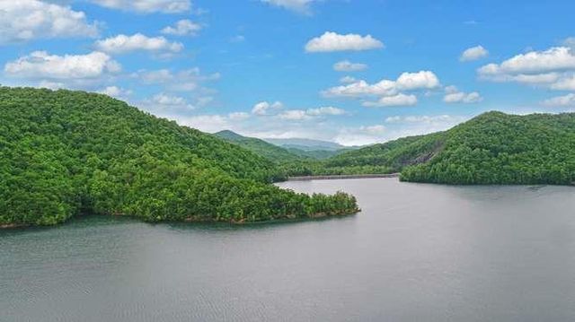 135 Ridge Top Drive, Topton, NC 28781