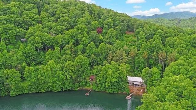 135 Ridge Top Drive, Topton, NC 28781