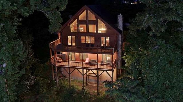 135 Ridge Top Drive, Topton, NC 28781