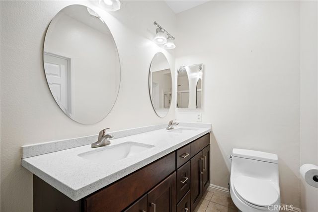 7211 Cozycroft 16, Winnetka, CA 91306
