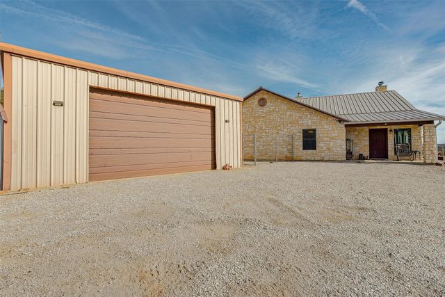 601 County Road 352, Carbon, TX 76435