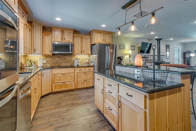 601 County Road 352, Carbon, TX 76435