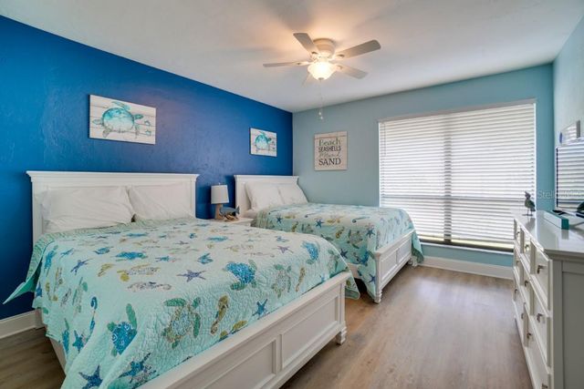 1801 GULF DRIVE N 211, Bradenton Beach, FL 34217