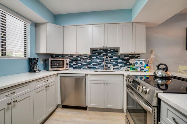 1801 GULF DRIVE N 211, Bradenton Beach, FL 34217