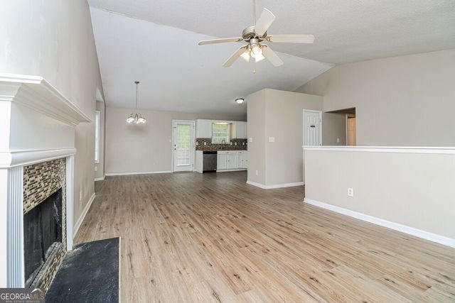 111 Hunter Place, Dallas, GA 30132